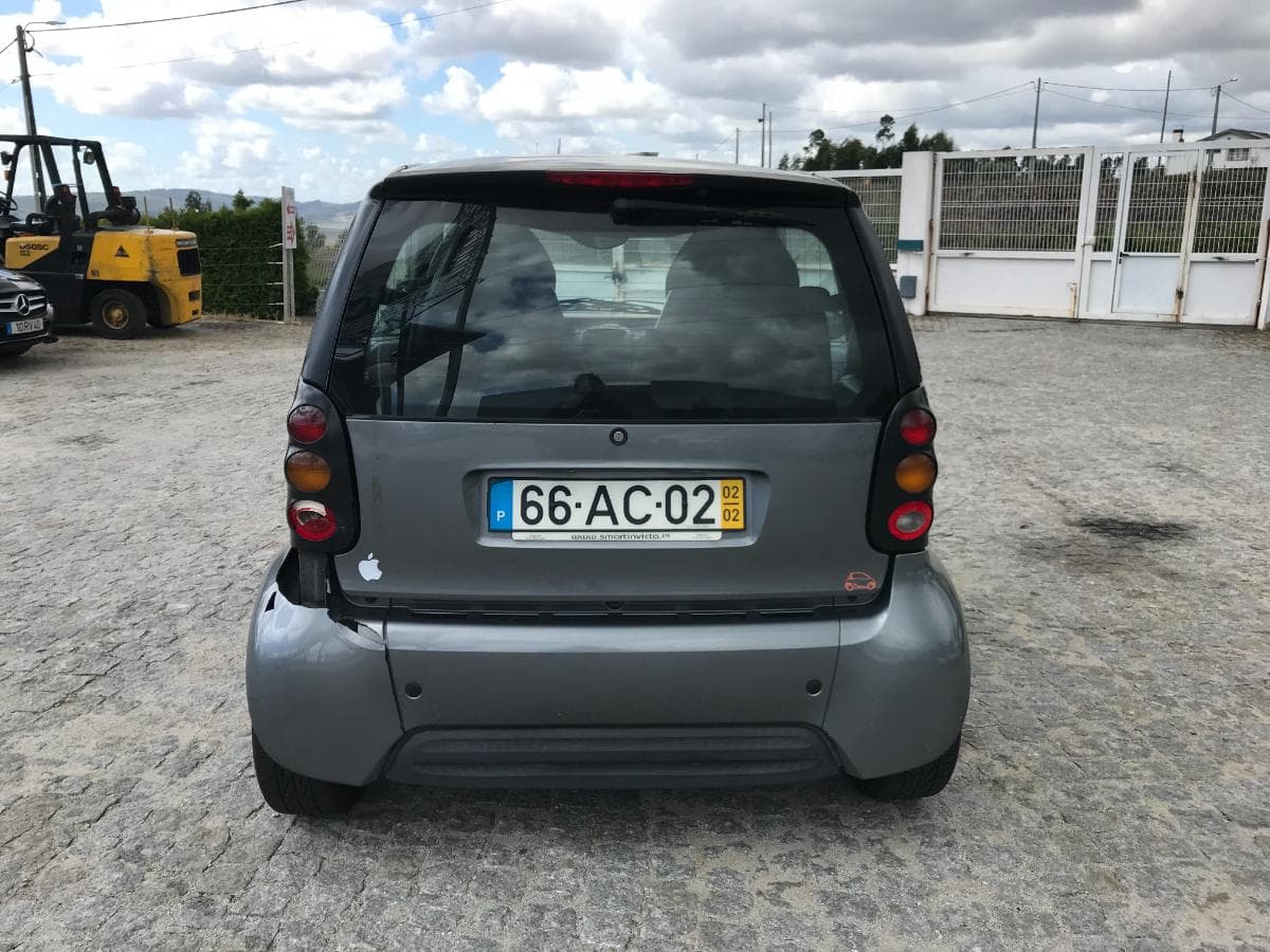 Smart City Coupé 0.8CDI · Ano 2002 — imagem 3