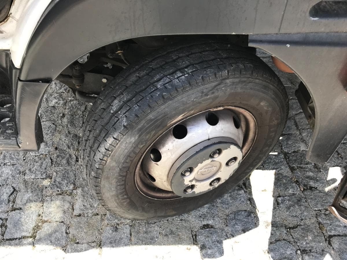 Nissan Cabstar Com Grua Elevação a 16 Metros — imagem 12