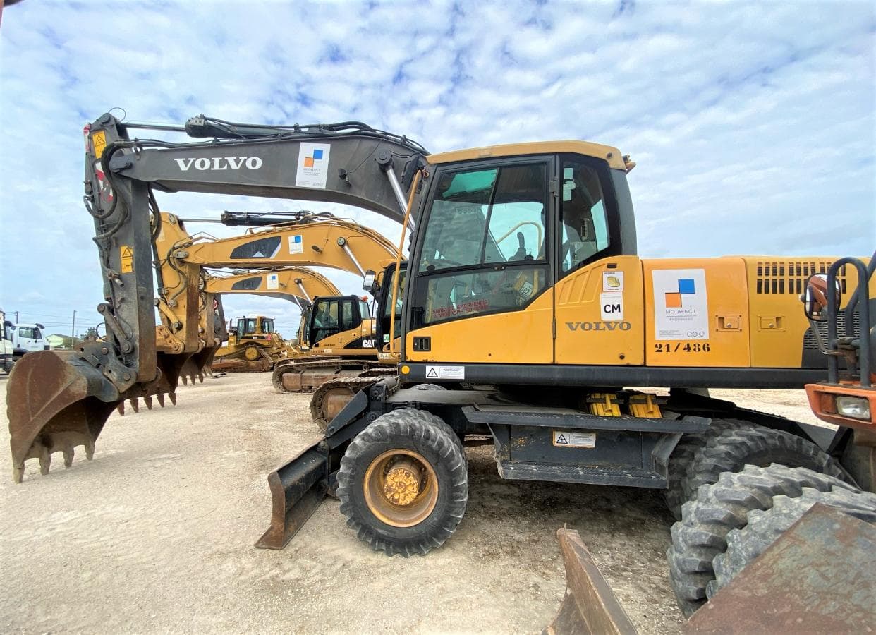 Escav. de rodas 20T - VOLVO — imagem 3