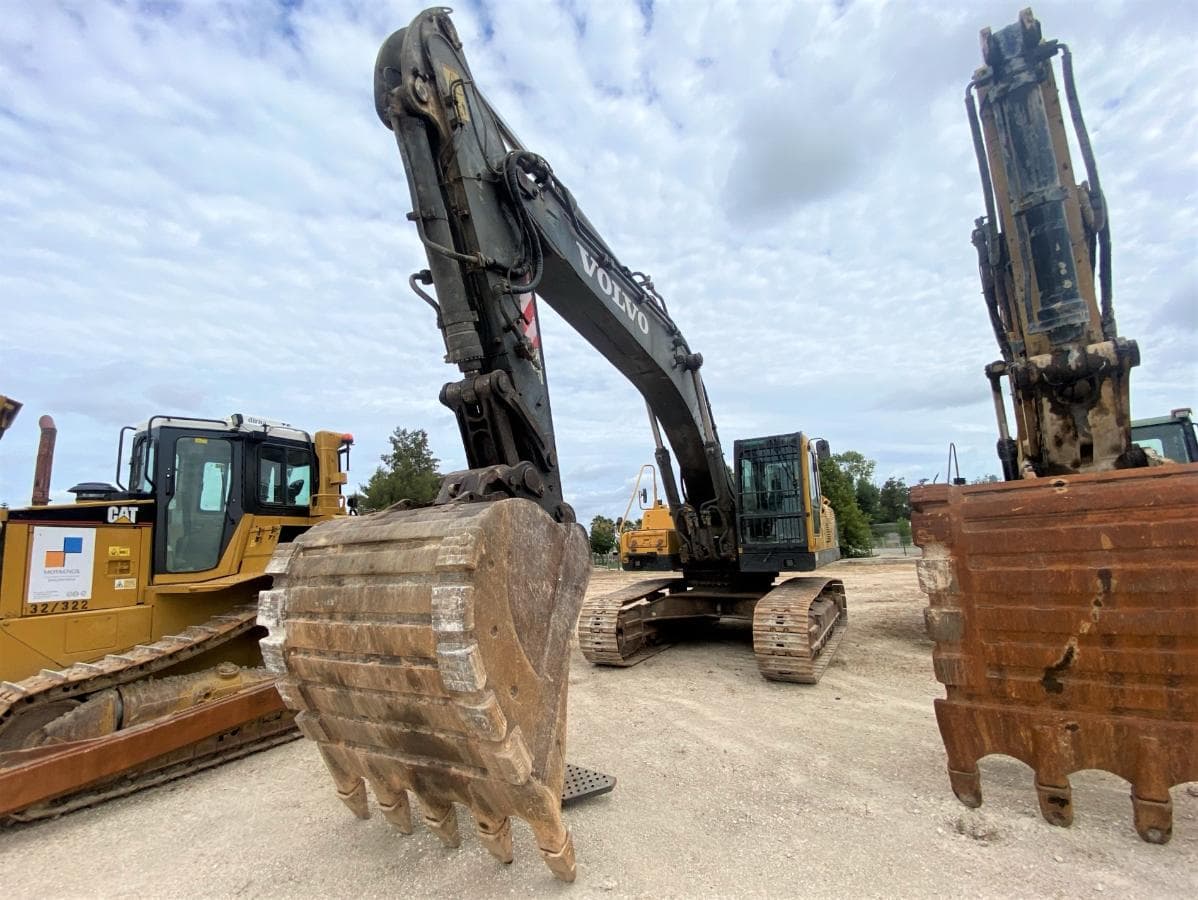Escav. de rastos 35T - VOLVO — imagem 2