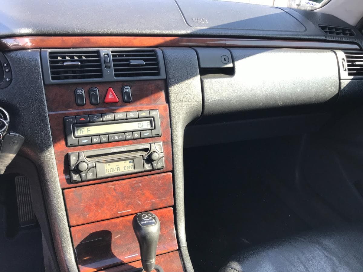 Mercedes-Benz E300 TD · Ano 1998 — imagem 19