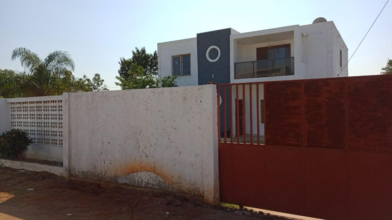 Moradia duplex T4 · — image 5