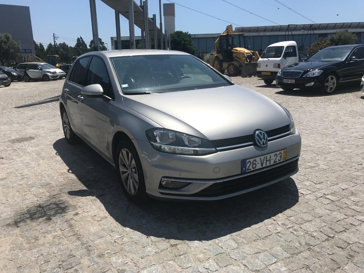 Volkswagen Golf 1.6 TDI · Ano 2018 — imagem 1