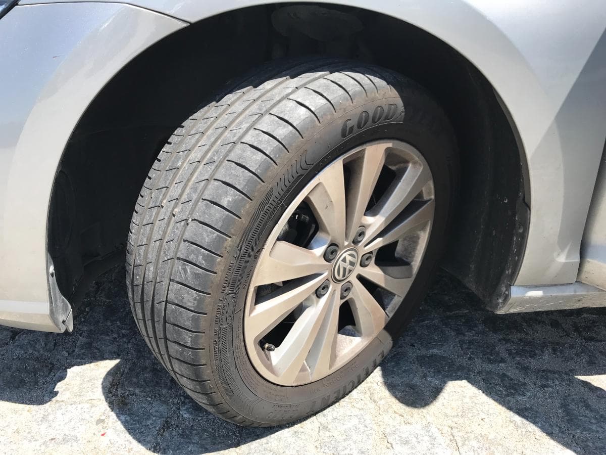 Volkswagen Golf 1.6 TDI · Ano 2018 — imagem 8