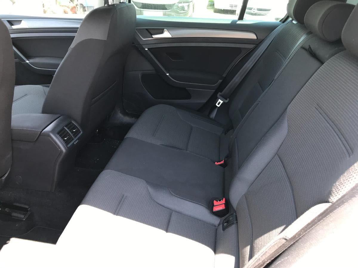 Volkswagen Golf 1.6 TDI · Ano 2018 — imagem 13