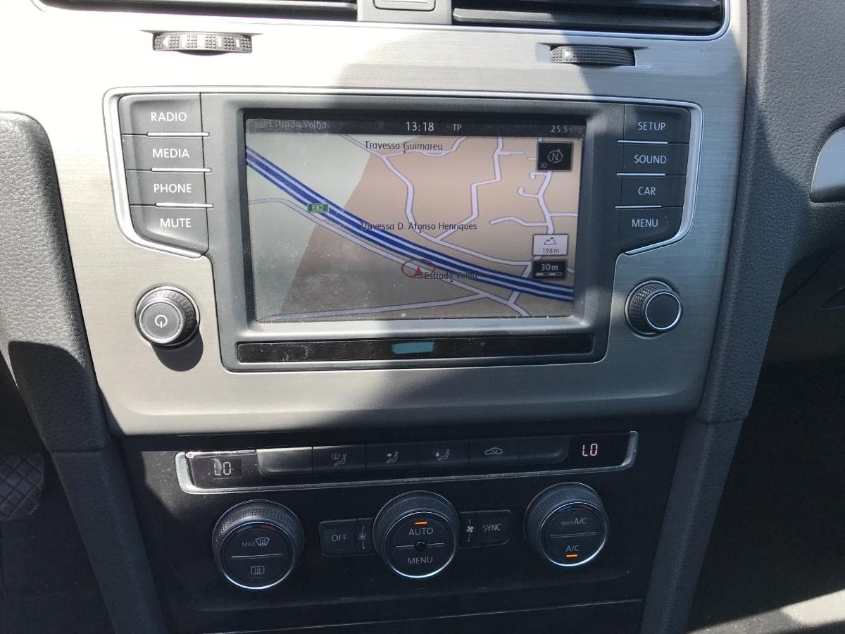 Volkswagen Golf 1.6 TDI · Ano 2018 — imagem 17