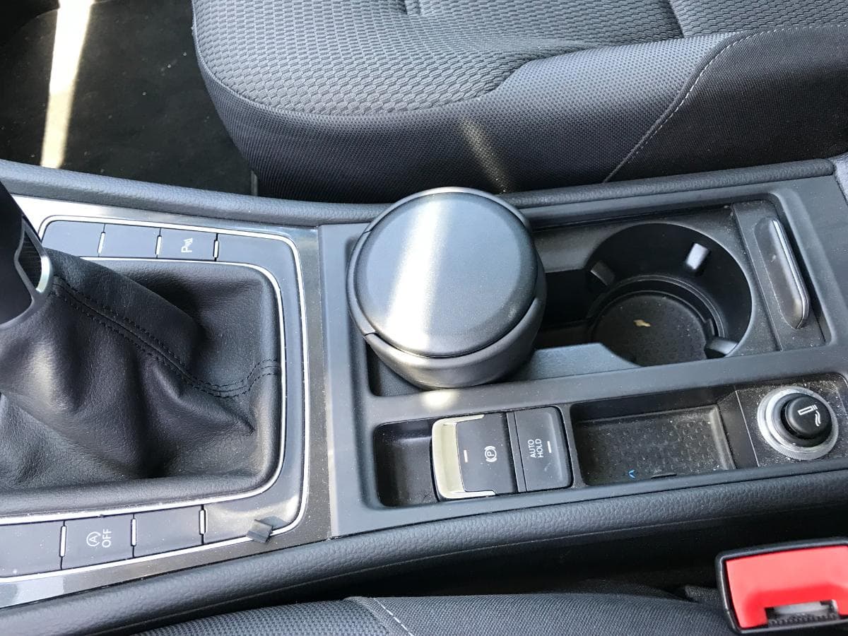 Volkswagen Golf 1.6 TDI · Ano 2018 — imagem 19