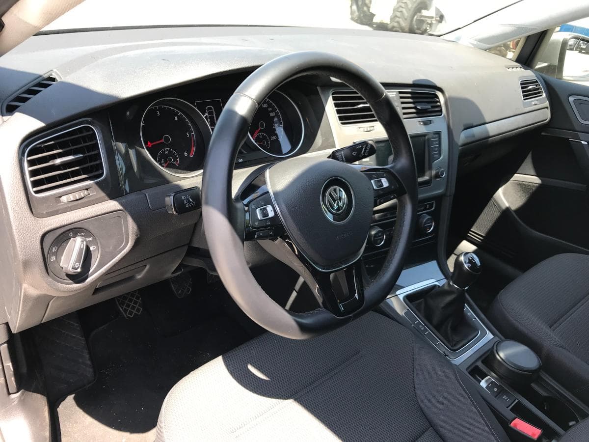 Volkswagen Golf 1.6 TDI · Ano 2018 — imagem 22
