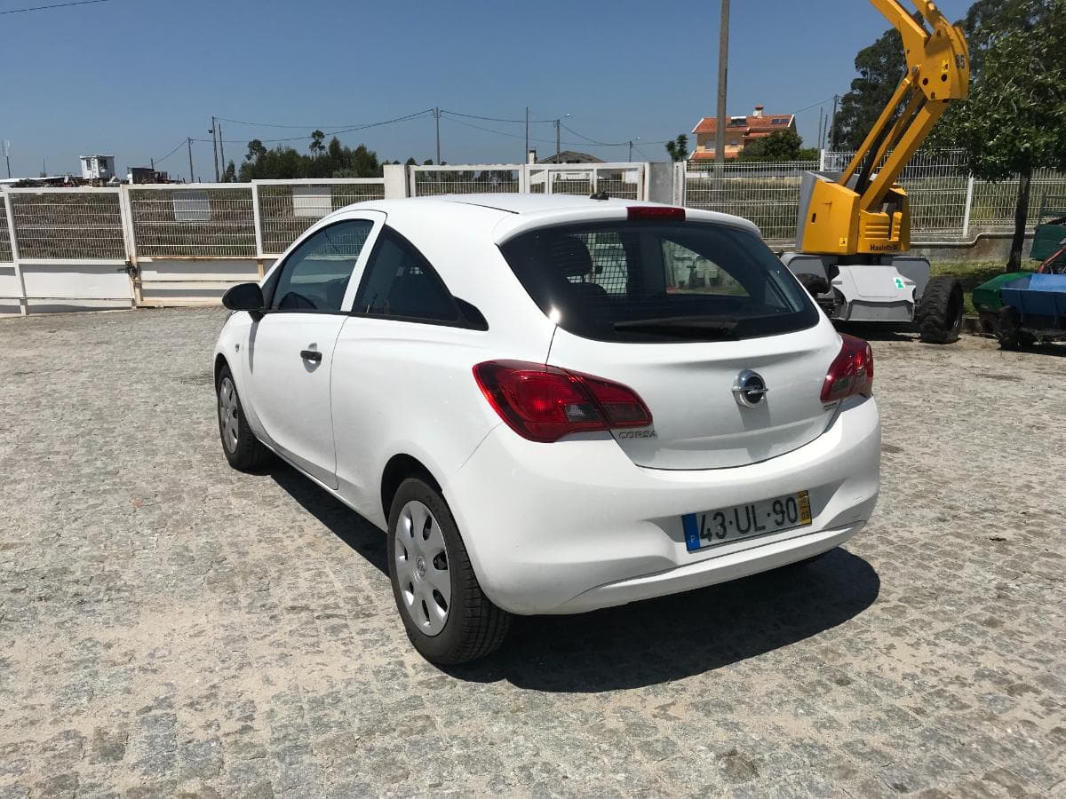 Opel Corsa 1.3 CDTI · Ano 2018 — imagem 4