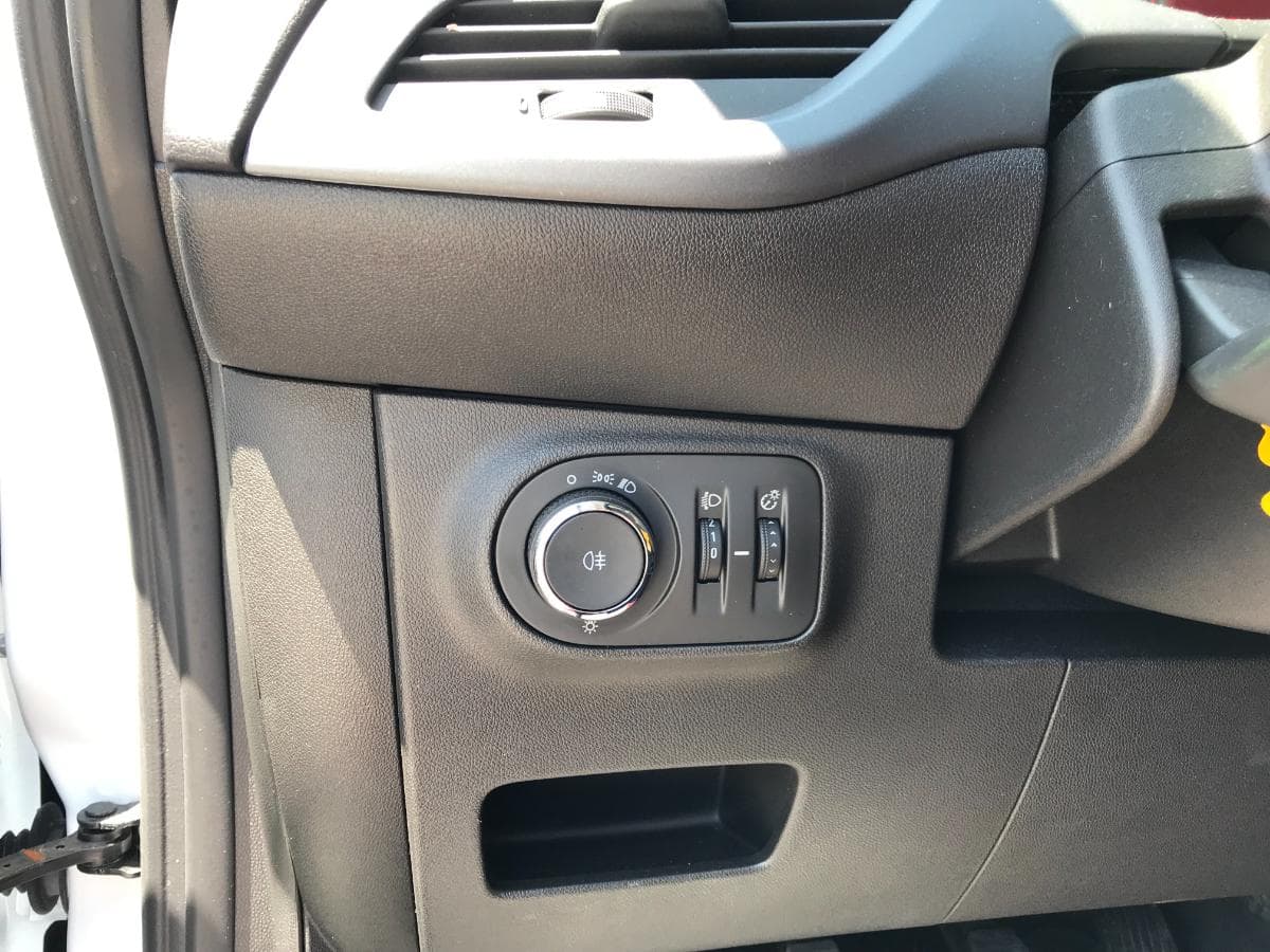 Opel Corsa 1.3 CDTI · Ano 2018 — imagem 11