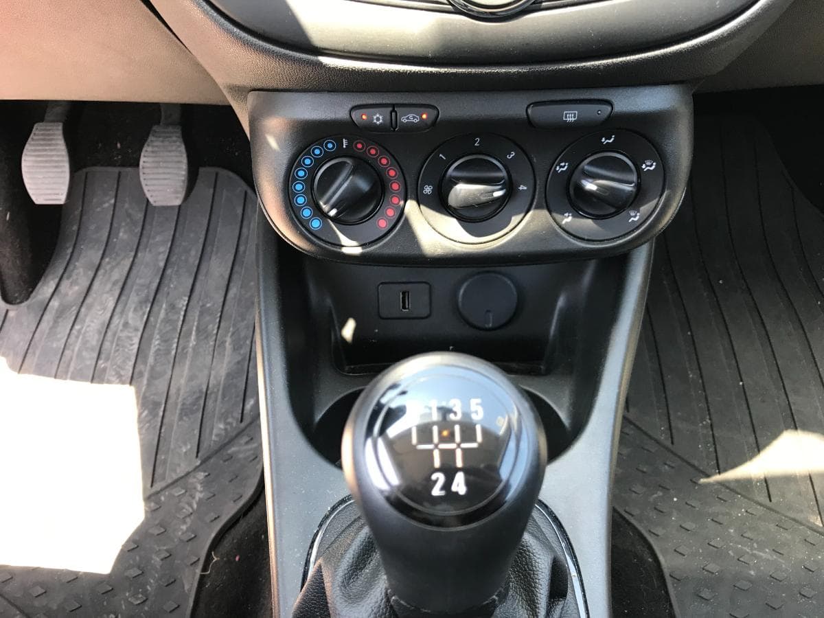 Opel Corsa 1.3 CDTI · Ano 2018 — imagem 15