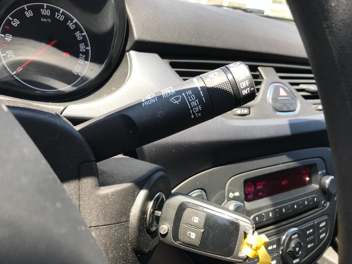 Opel Corsa 1.3 CDTI · Ano 2018 — imagem 16