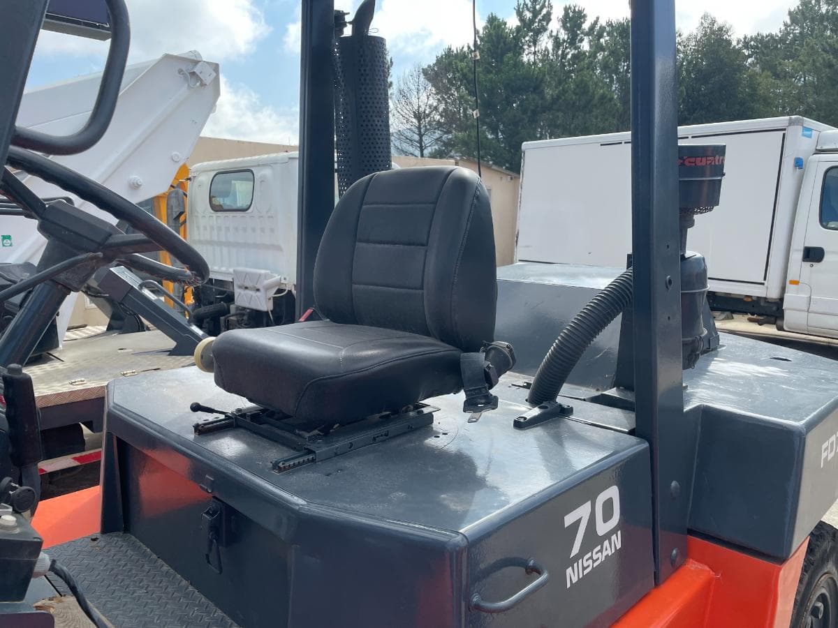 Empilhador Nissan FD 70 — imagen 5