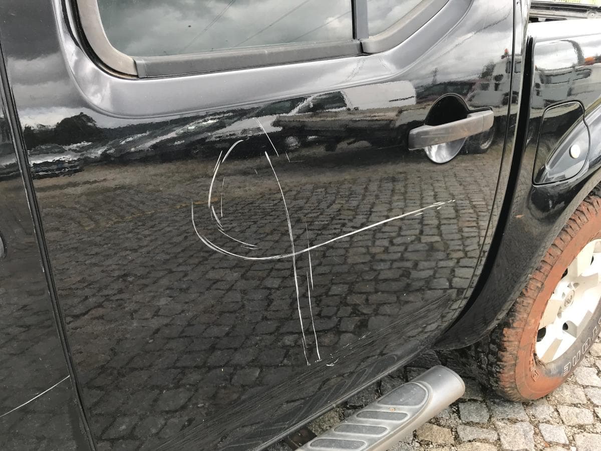 Nissan Navarra Pick UP 2.5 DCI · Ano 2007 — imagem 12