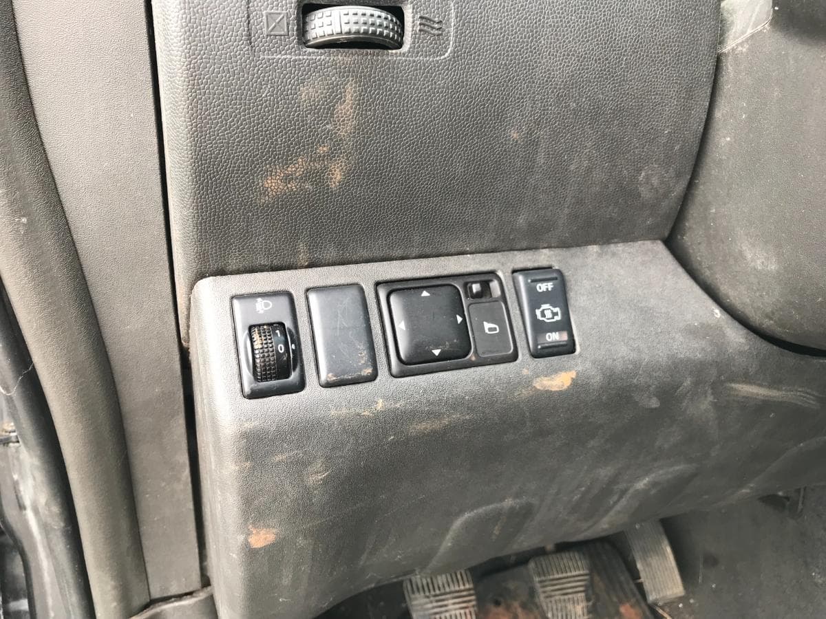 Nissan Navarra Pick UP 2.5 DCI · Ano 2007 — imagem 29