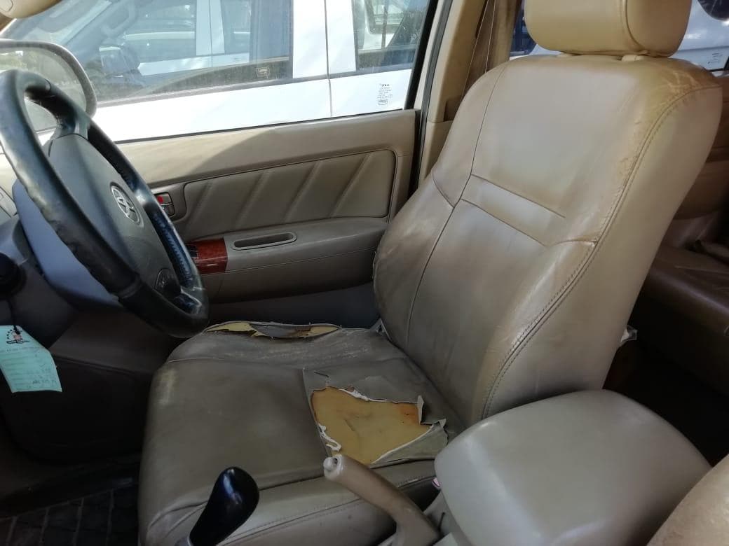 Toyota Fortuner · — imagem 6