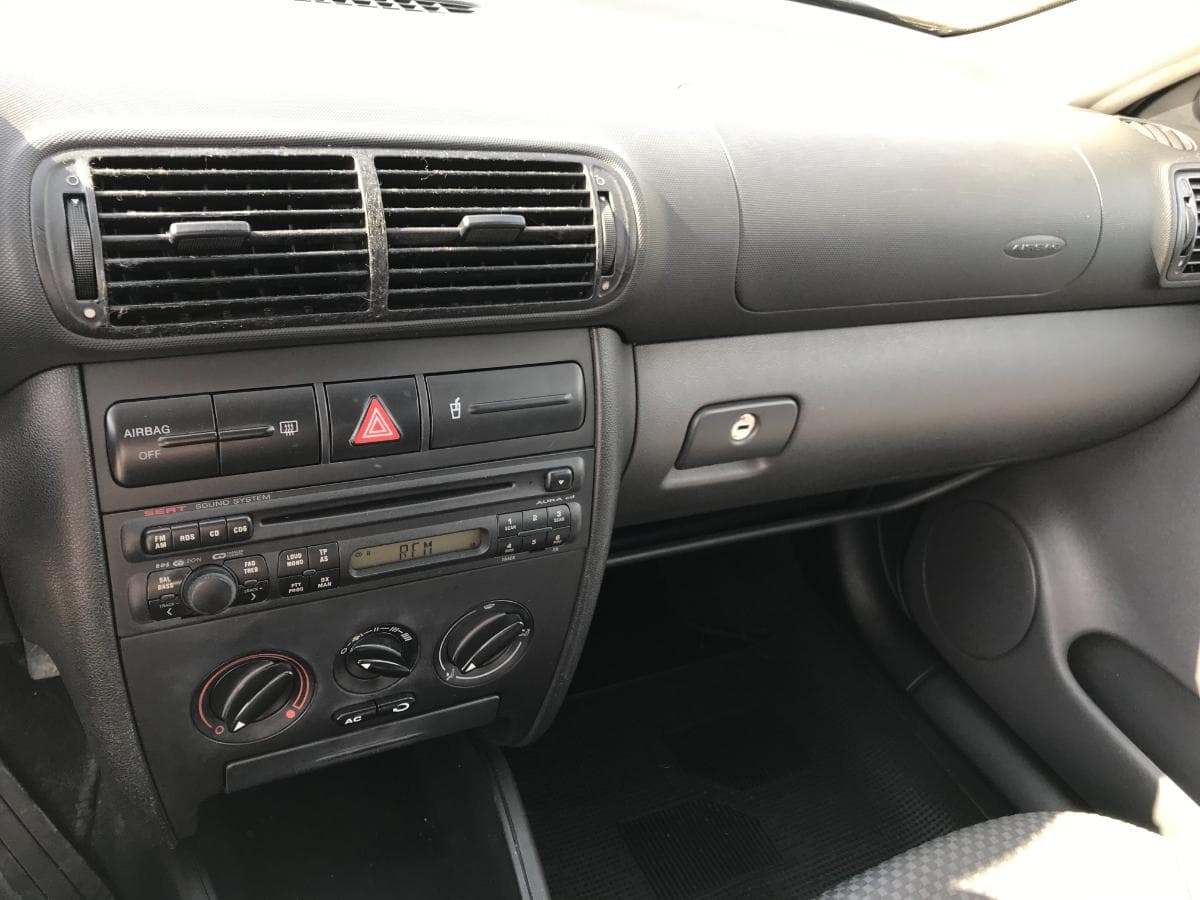 Seat leon 1.4 16V· Ano 2003 — imagem 13