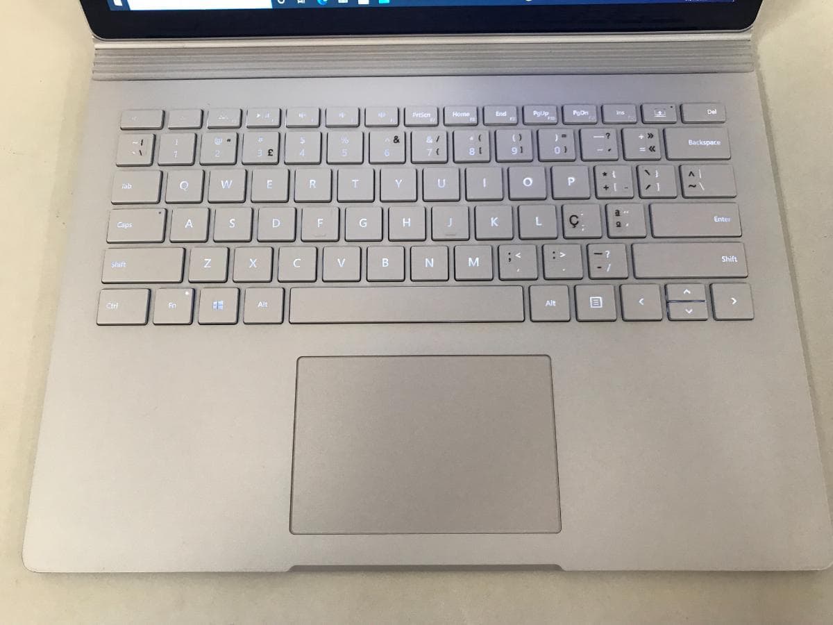 Portátil Microsoft Surface Book — imagen 3