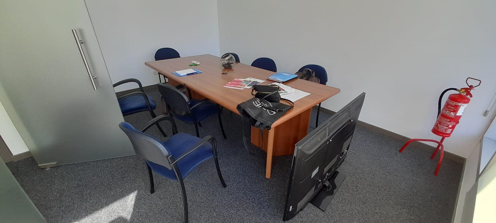 Mobiliário de Escritório — imagen 1
