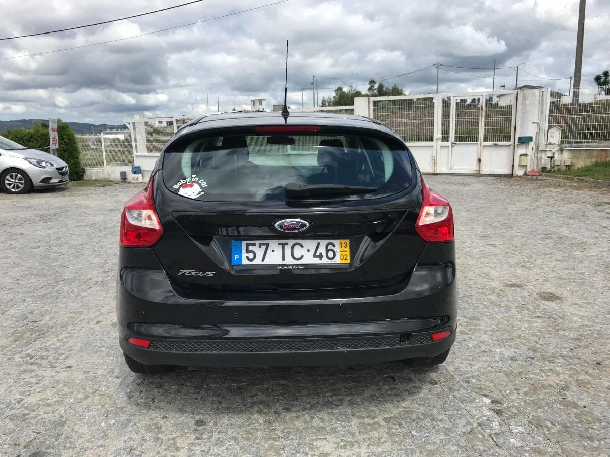Ford Focus 1.6 TDCI · Ano 2013 — imagen 5