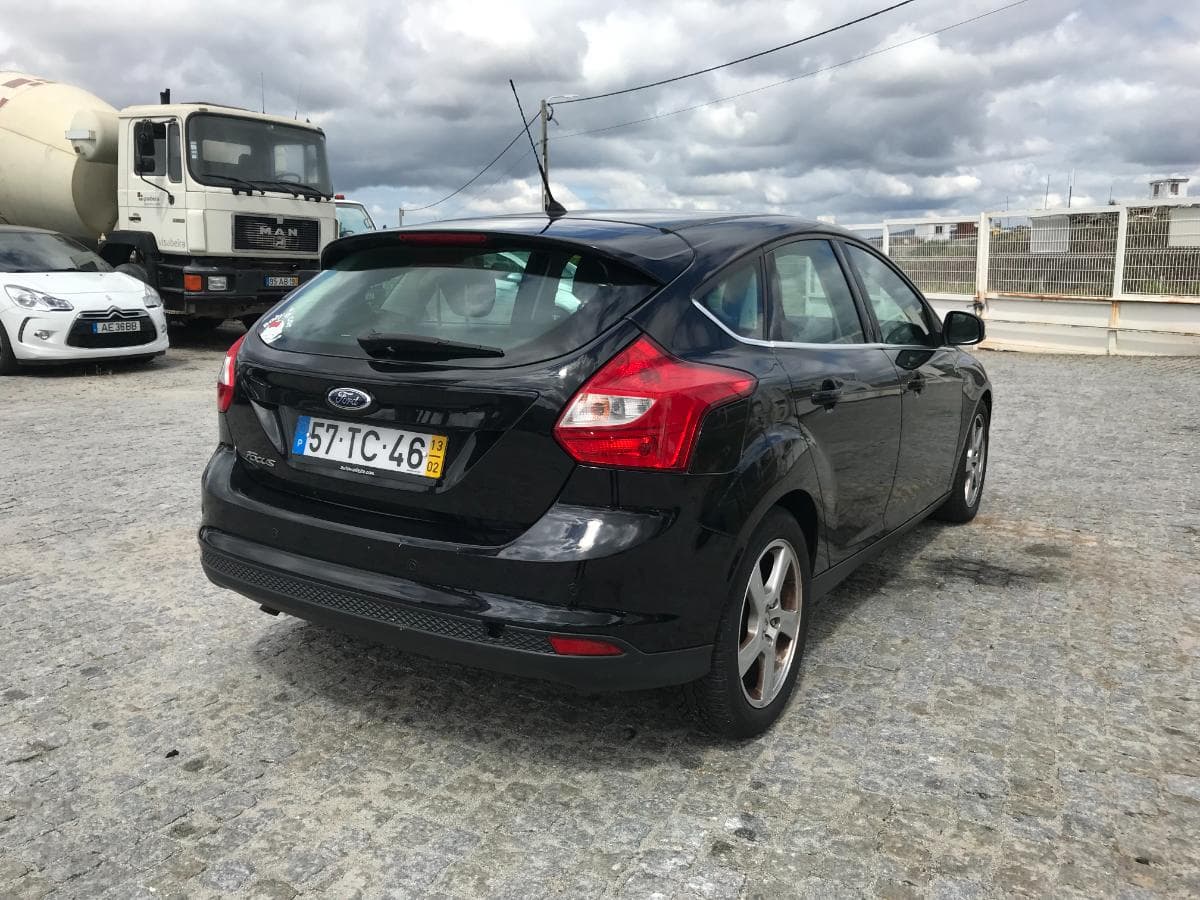 Ford Focus 1.6 TDCI · Ano 2013 — imagen 4