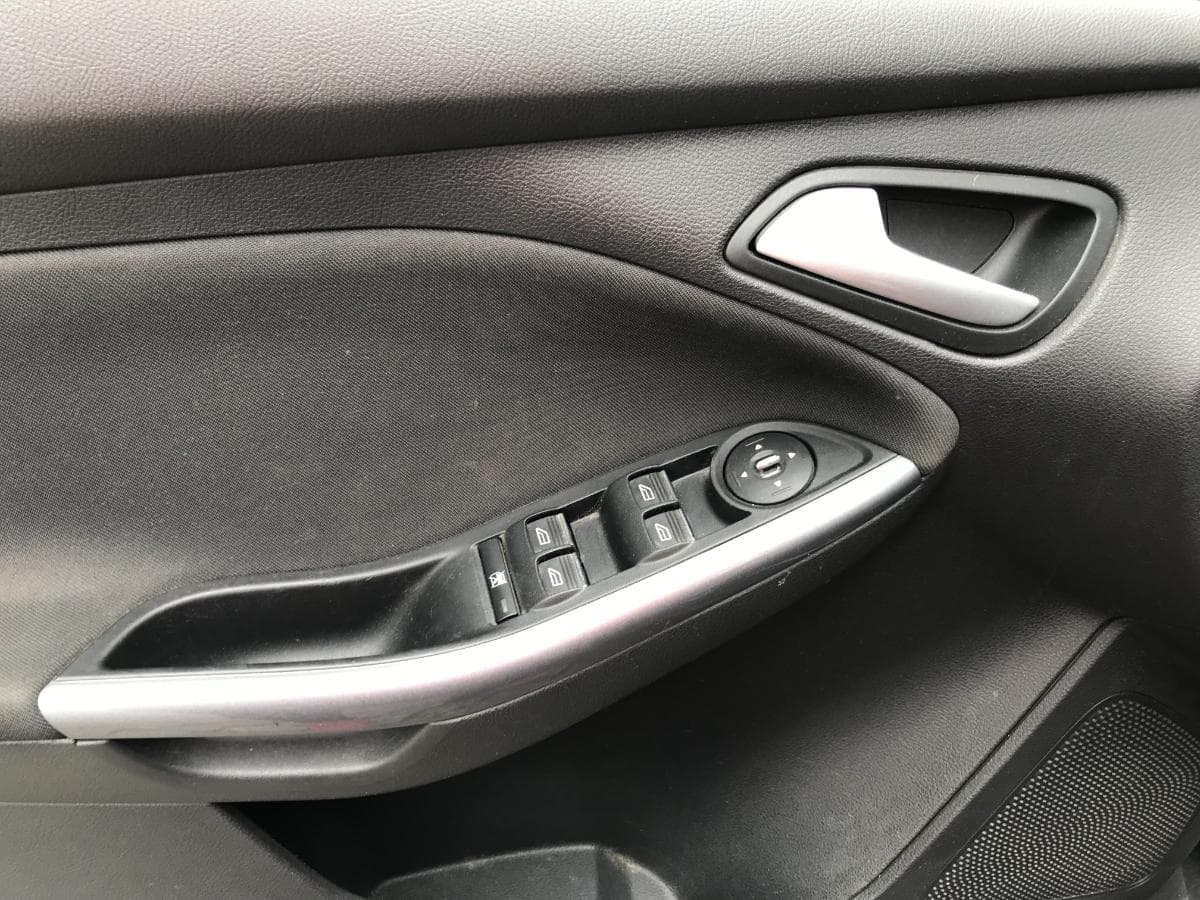 Ford Focus 1.6 TDCI · Ano 2013 — imagen 24