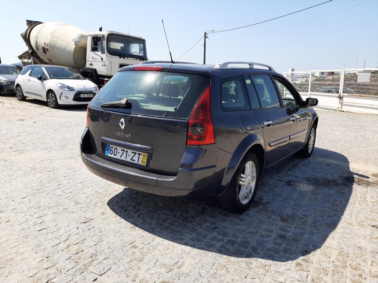 Renault Mégane 1.5 DCI · Ano 2005 — imagen 4
