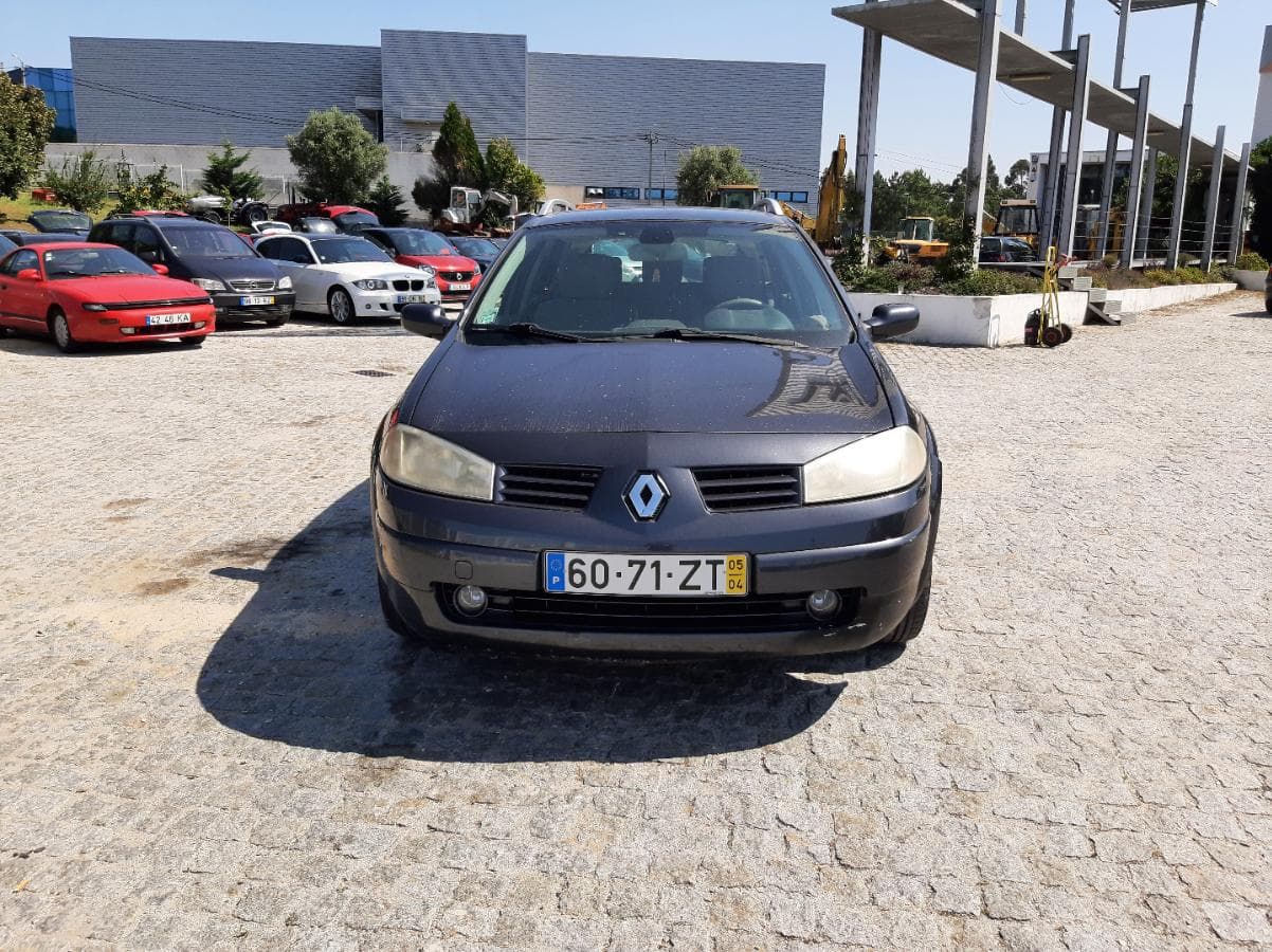 Renault Mégane 1.5 DCI · Ano 2005 — imagen 2