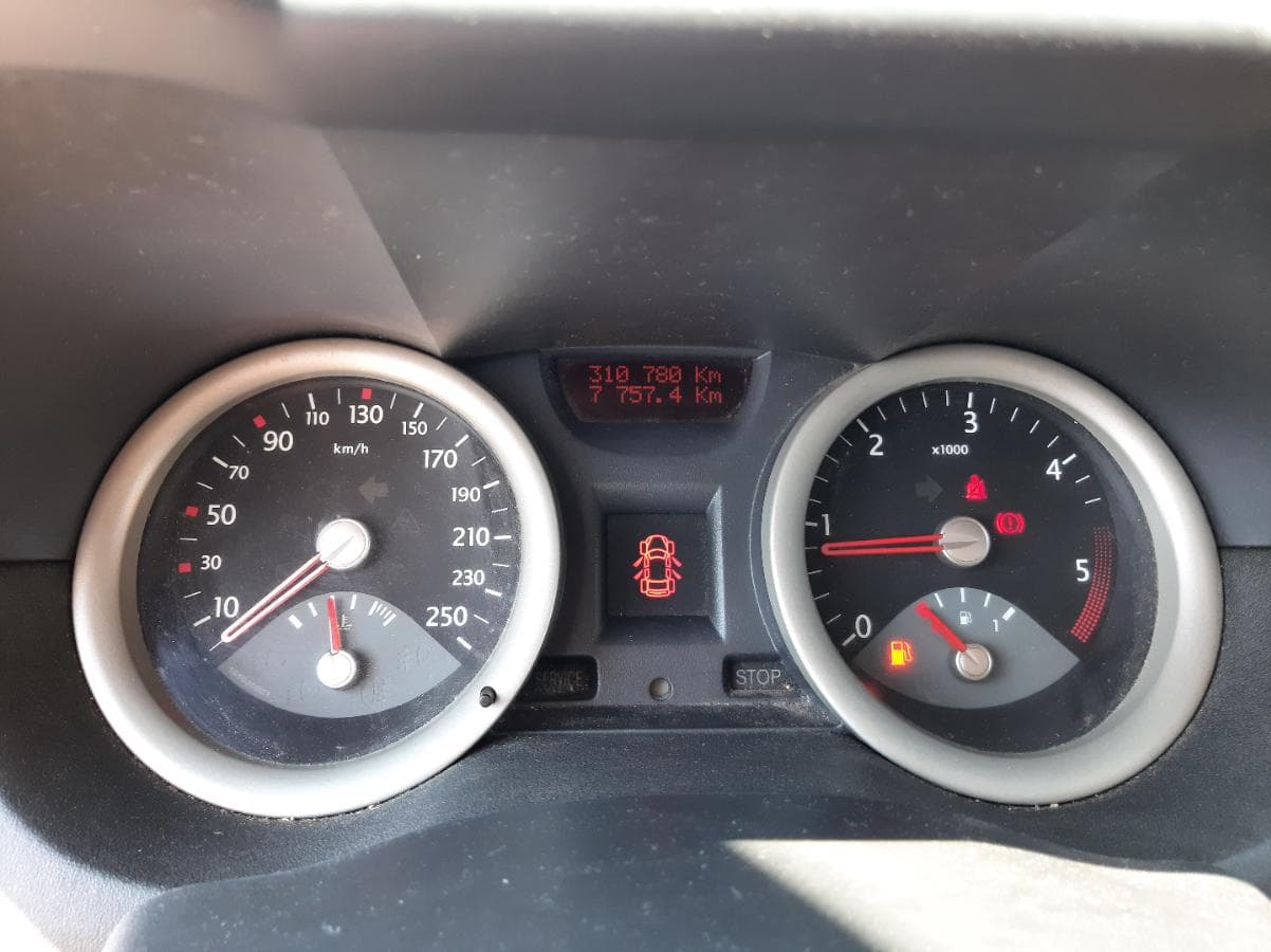 Renault Mégane 1.5 DCI · Ano 2005 — imagen 13