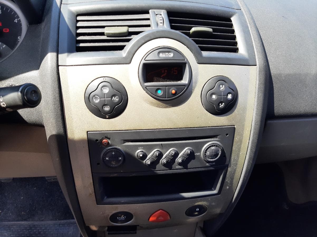 Renault Mégane 1.5 DCI · Ano 2005 — imagen 18