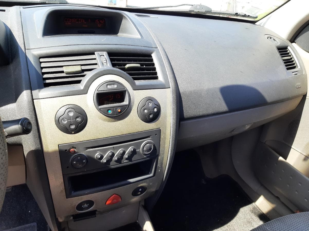 Renault Mégane 1.5 DCI · Ano 2005 — imagen 20