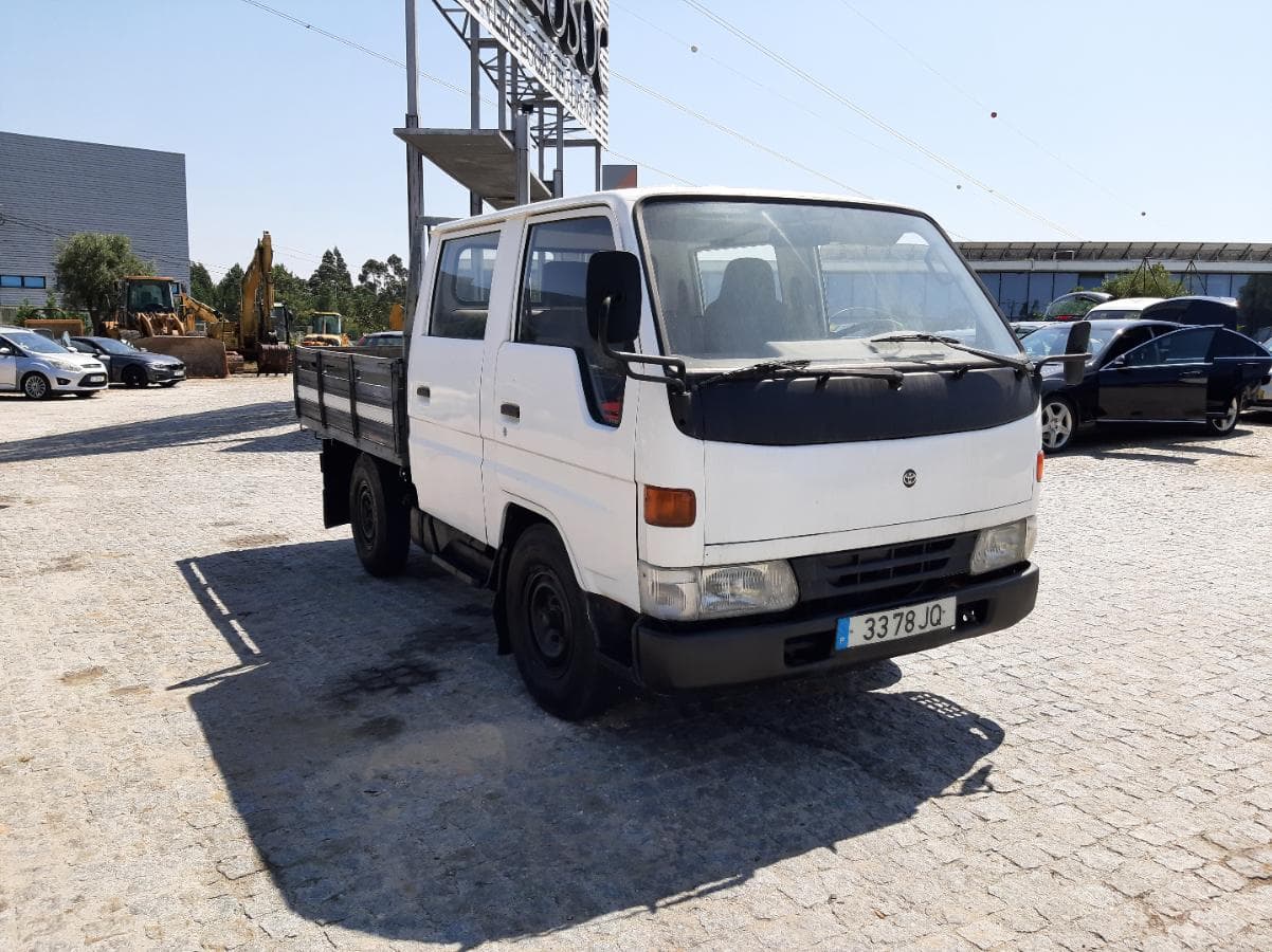 Toyota Dyna Cabine Dupla · Ano 1998 — imagem 1