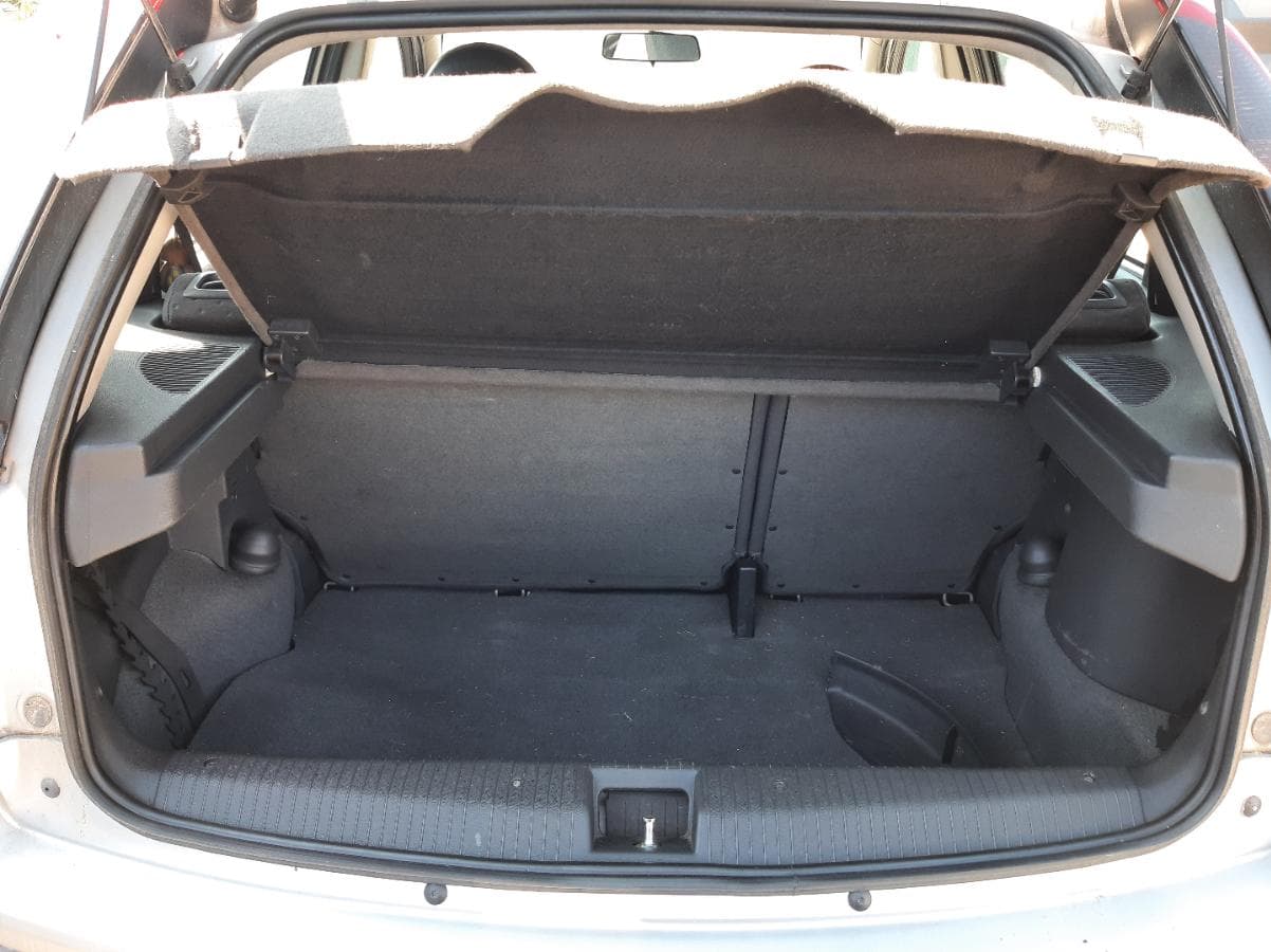 Opel Corsa 1.2 · Ano 2004 — imagem 10