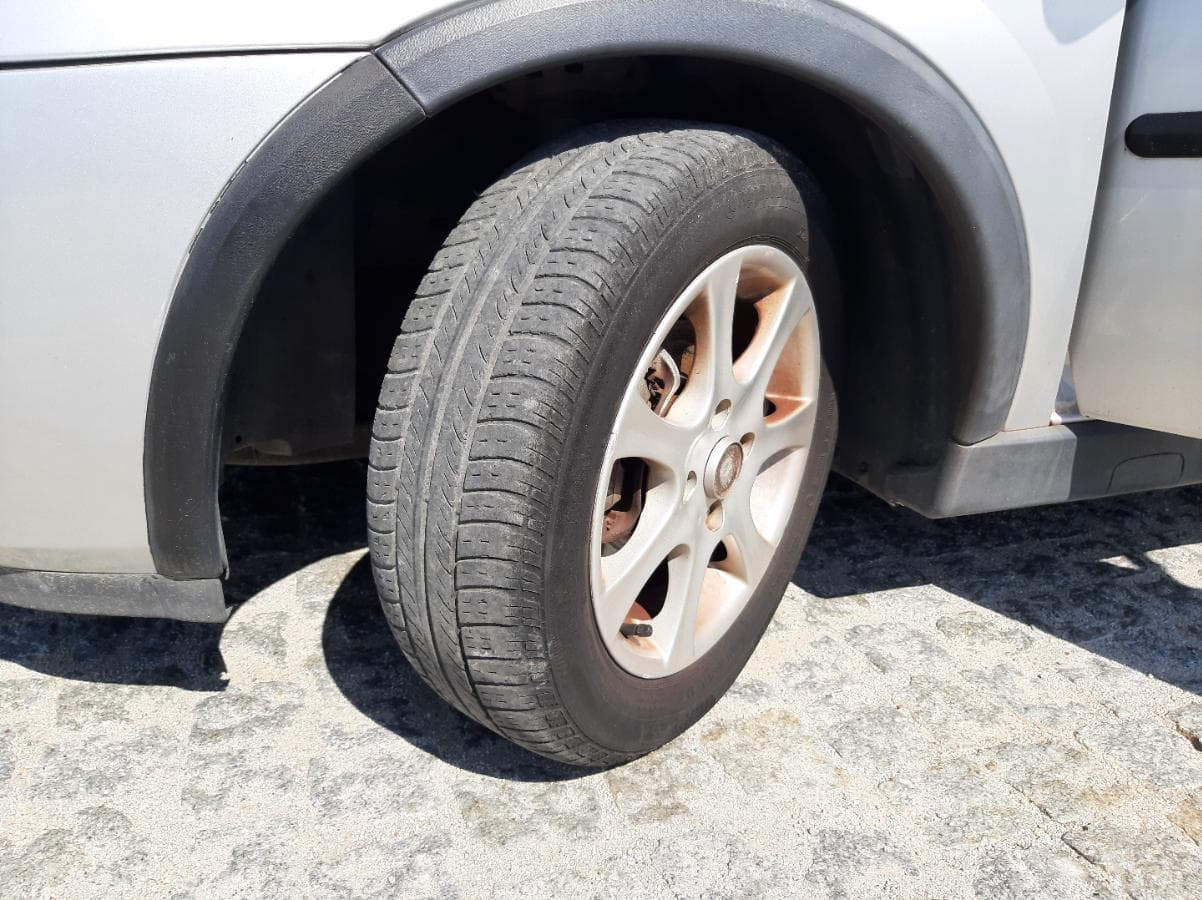 Opel Corsa 1.2 · Ano 2004 — imagem 7