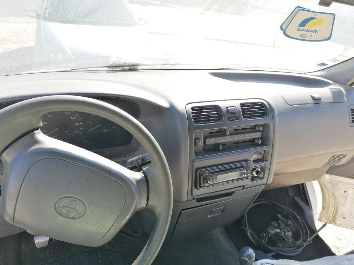 Toyota Hiace — imagem 10
