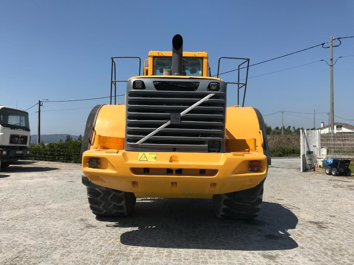 Pá Carregador Volvo L 220 E · Ano 2002 — imagen 5