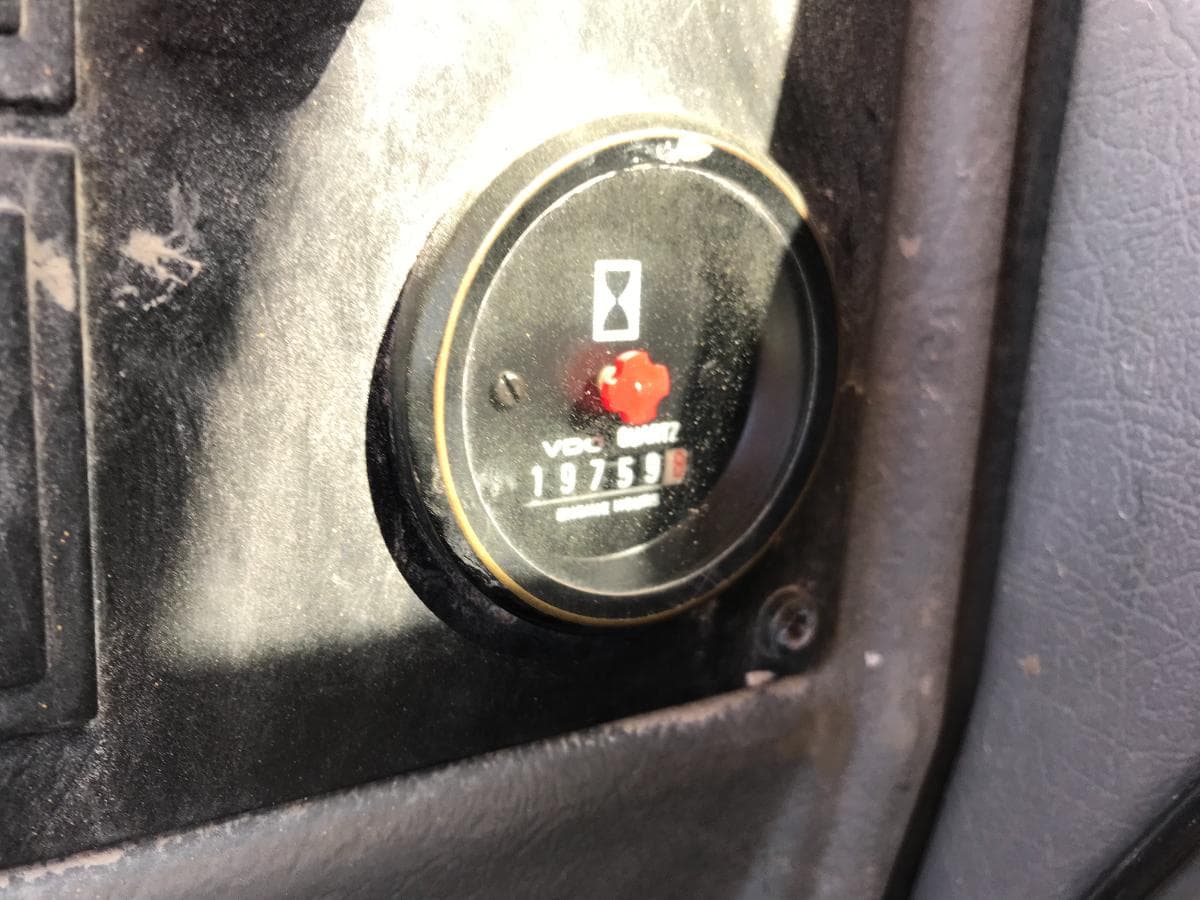 Pá Carregador Volvo L 220 E · Ano 2002 — imagen 14