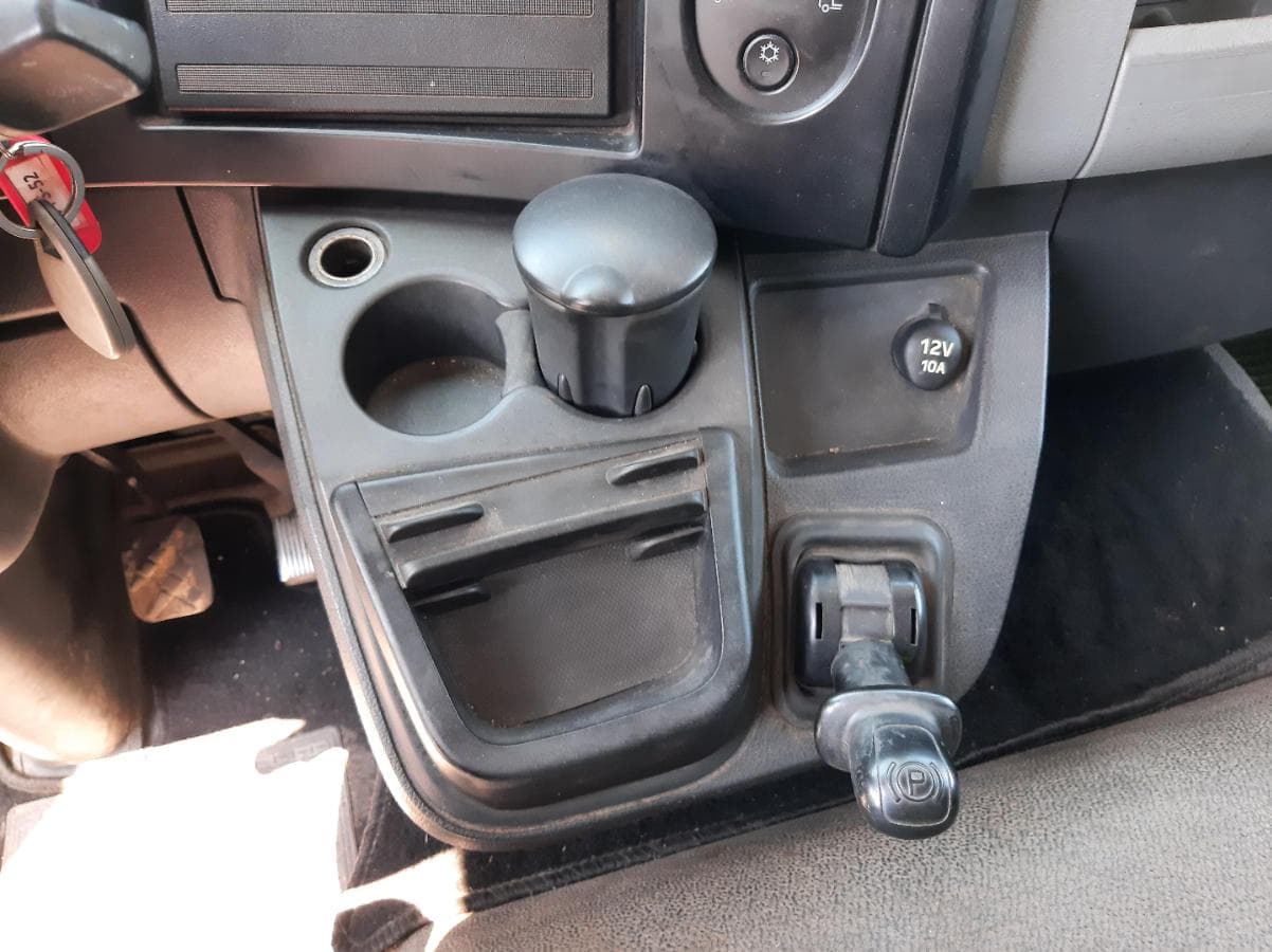 Renault Midlum 12 Toneladas 240 CV · Ano 2015 — imagem 13