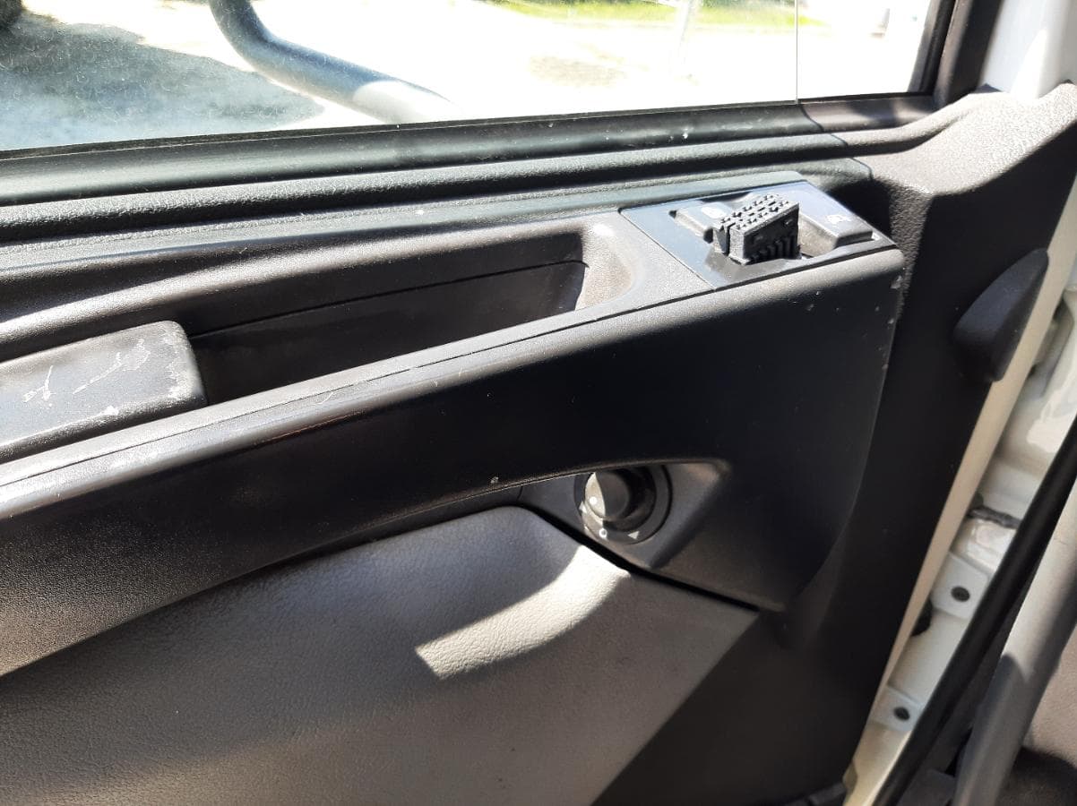 Renault Midlum 12 Toneladas 240 CV · Ano 2015 — imagem 19