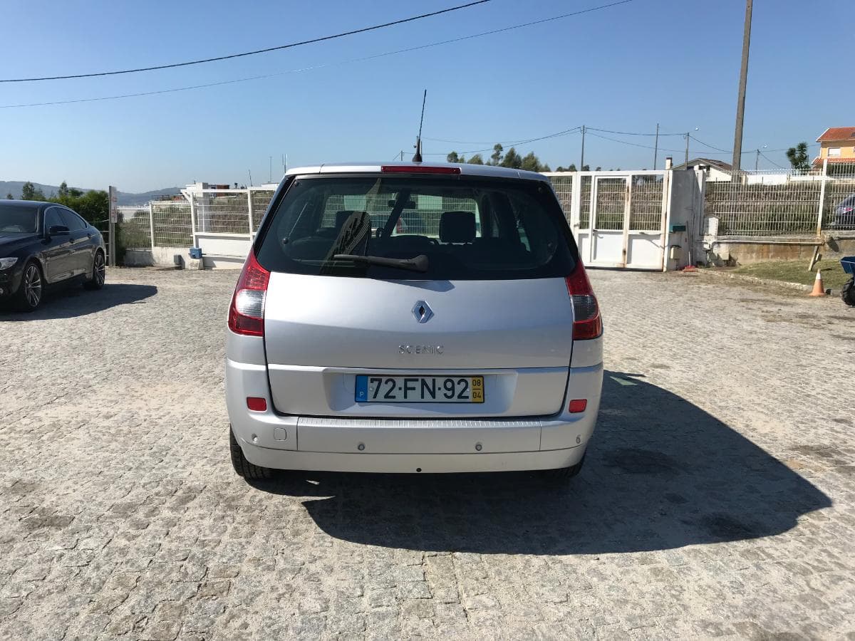 Renault Grand Scénic 1.5 DCI · 7 Lugares · Ano 2008 — imagem 5