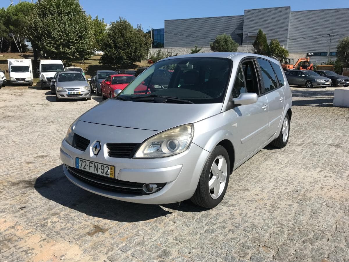 Renault Grand Scénic 1.5 DCI · 7 Lugares · Ano 2008 — imagem 3