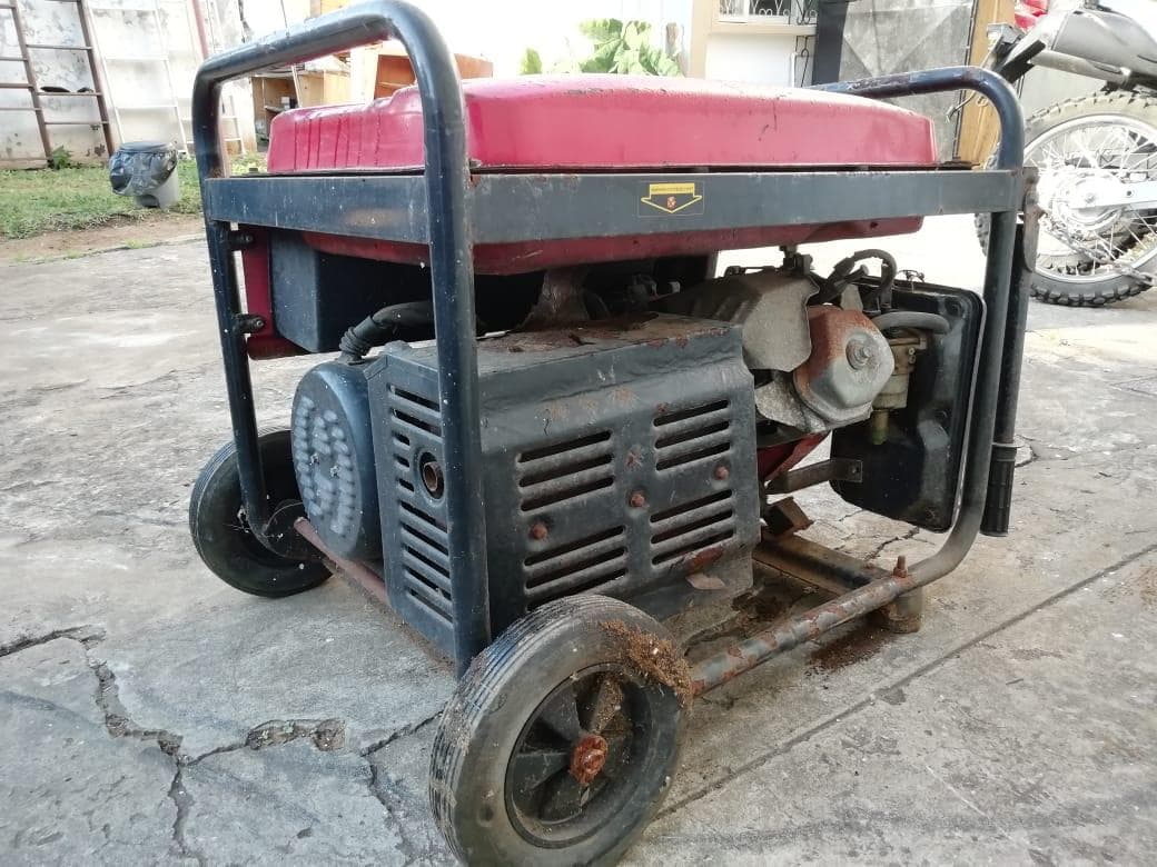 Gerador Ryob RG6900 · — imagem 4