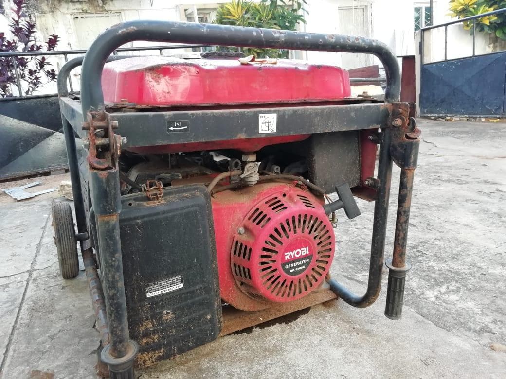 Gerador Ryob RG6900 · — imagem 6
