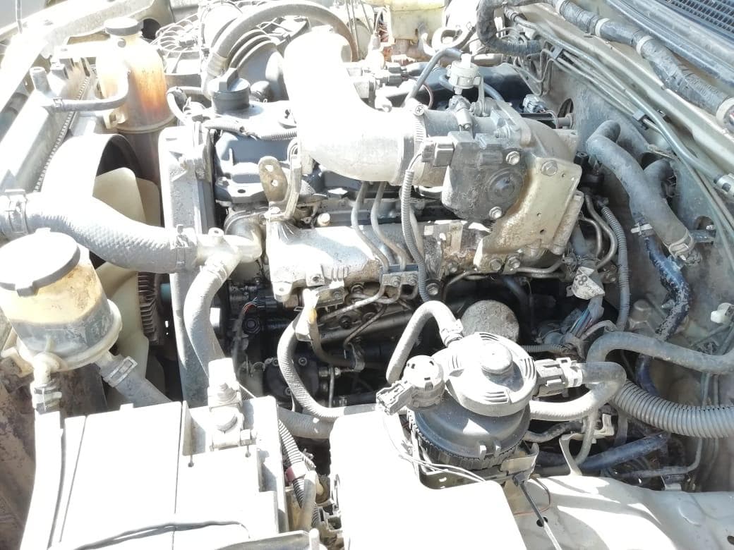TOYOTA HILUX D4D · — imagem 5