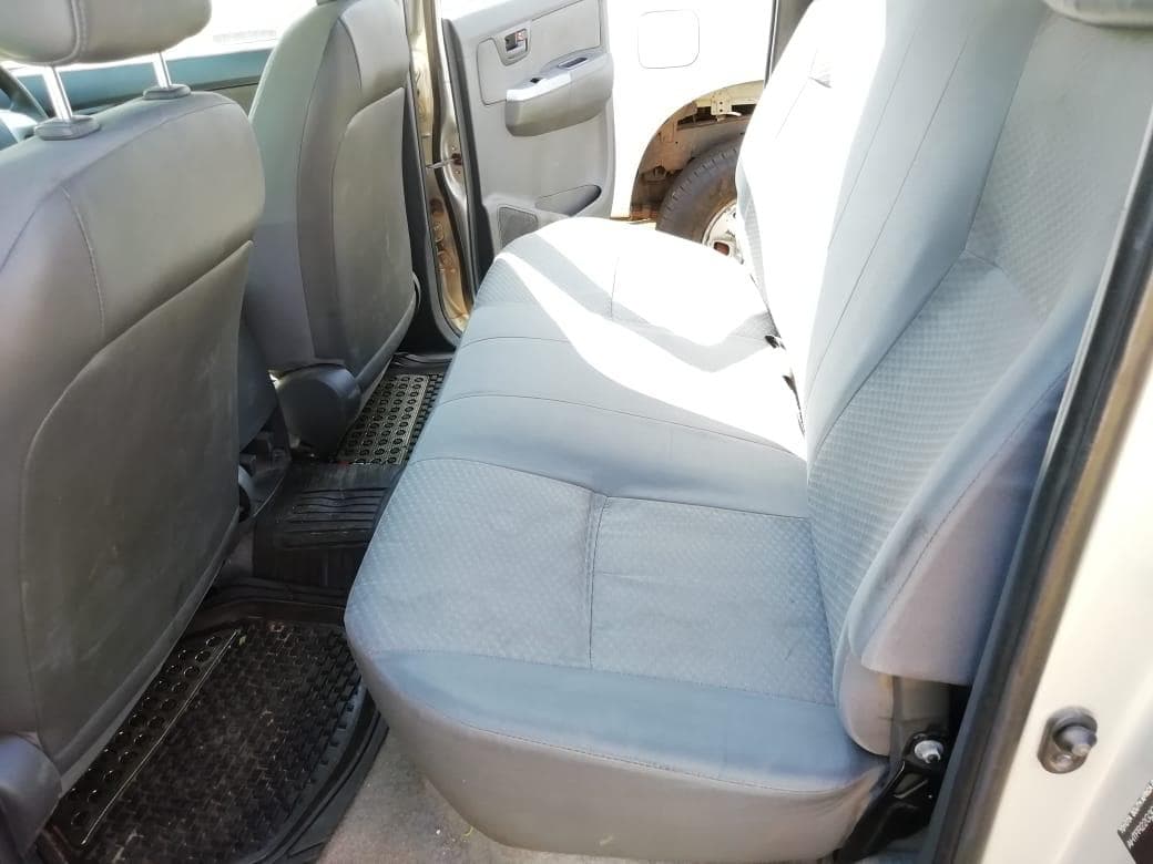 TOYOTA HILUX D4D · — imagem 7