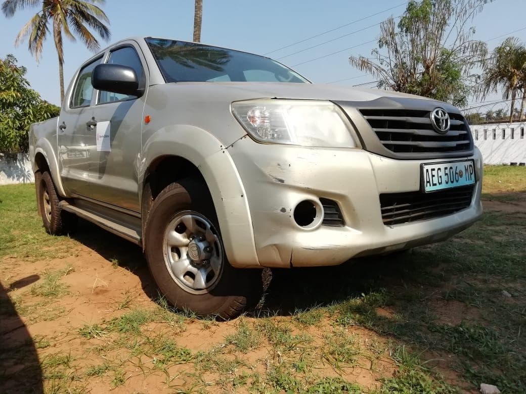 TOYOTA HILUX D4D · — imagem 2