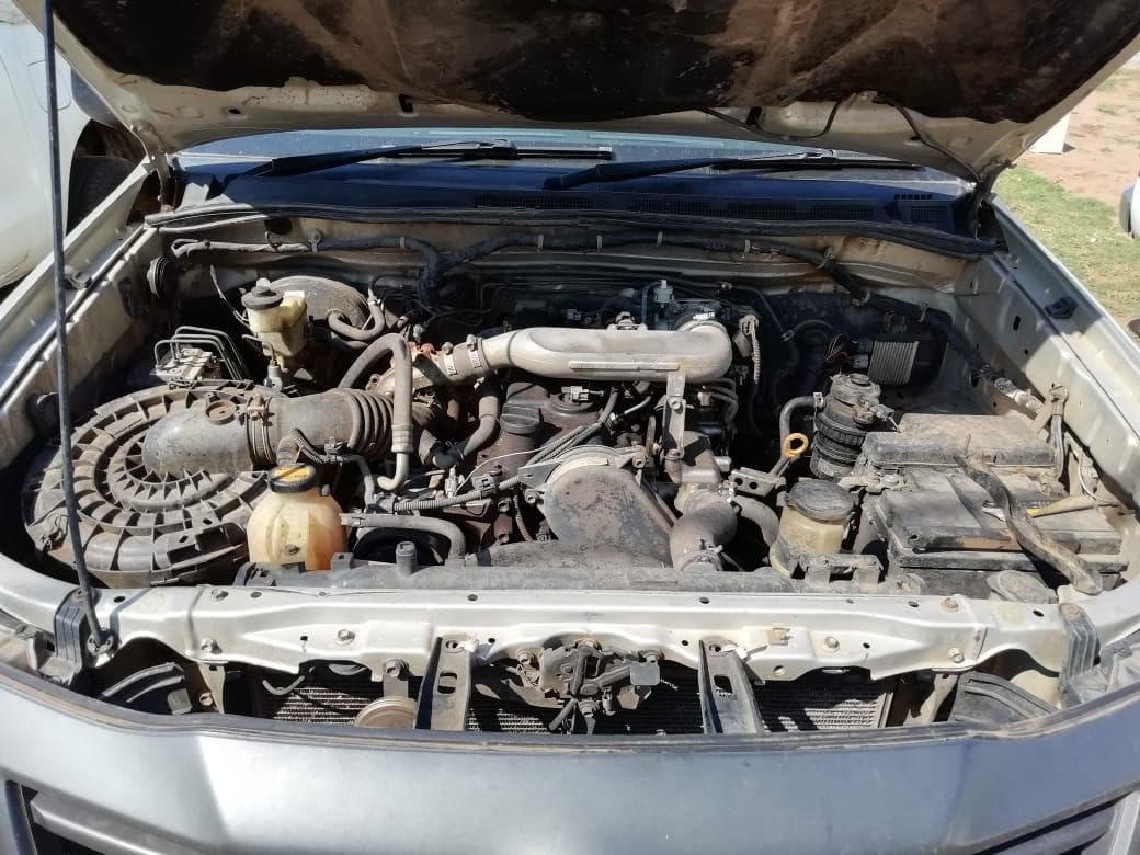 TOYOTA HILUX D4D · — imagem 13