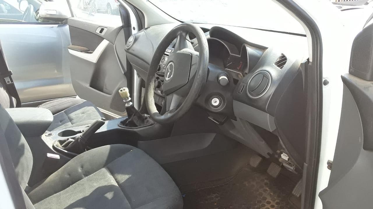 Mazda BT50 · — imagem 7