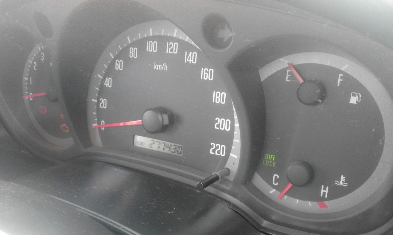 Isuzu KB 250D · — imagen 3