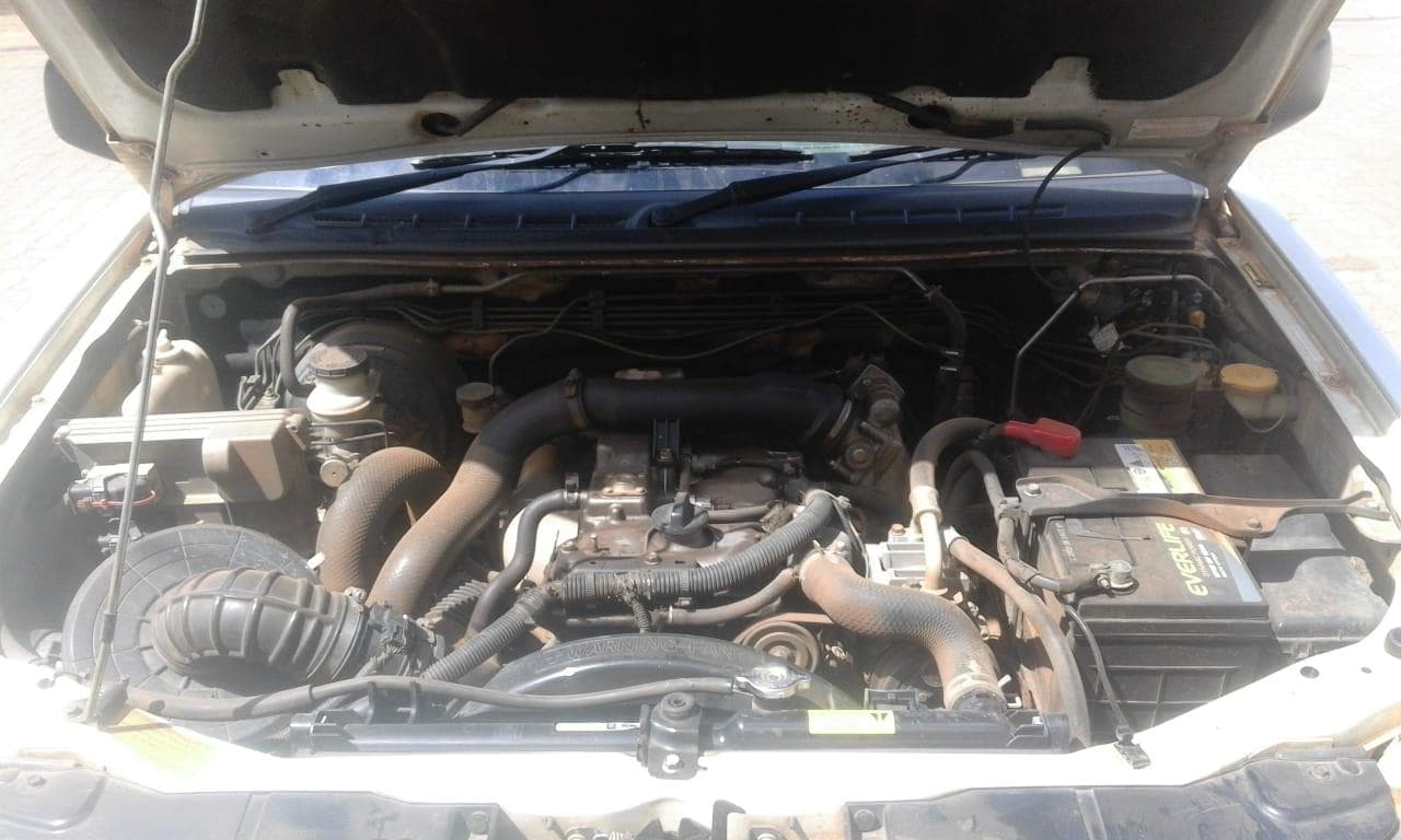 Isuzu KB 250D · — imagen 17
